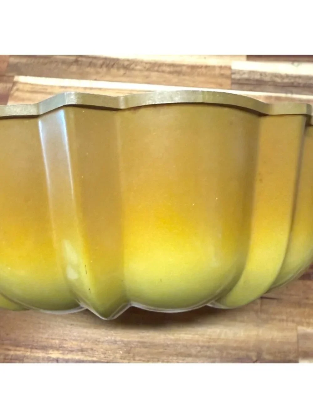 Vintage BUNDT Brand Fluted Tube Pan Harvest Gold Northland Aluminum Products USA